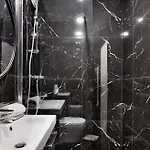 Urban Flat 99 - Spacious 6 Bdr In * Paryż
