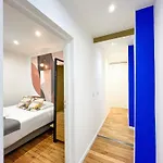 Urban Flat 99 - Spacious 6 Bdr In Apartment Paris
