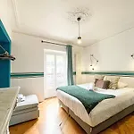 Apartament Urban Flat 99 - Spacious 6 Bdr In