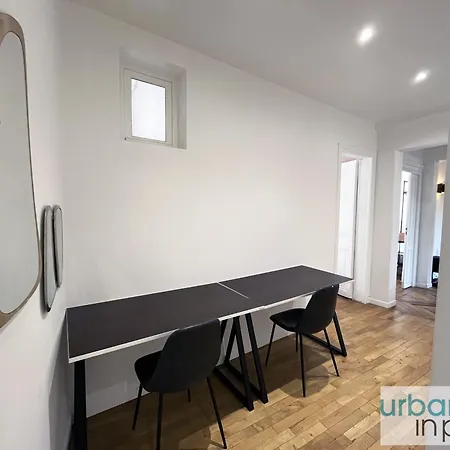 شقة Urban Flat 99 - Spacious 6 Bdr In باريس