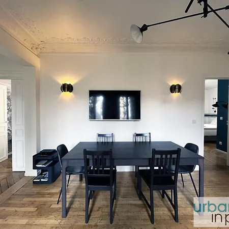 Urban Flat 99 - Spacious 6 Bdr In باريس