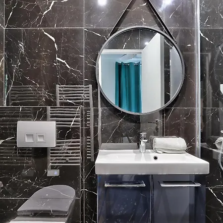 Urban Flat 99 - Spacious 6 Bdr In