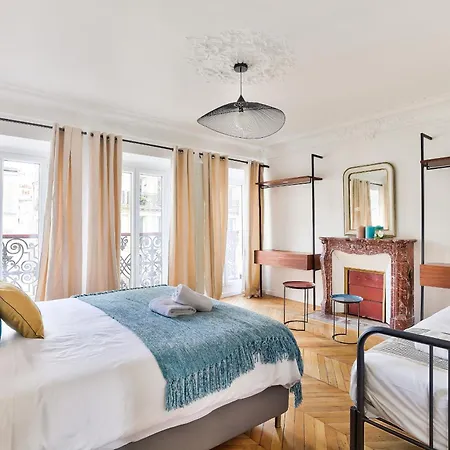 Urban Flat 99 - Spacious 6 Bdr In Lägenhet Paris