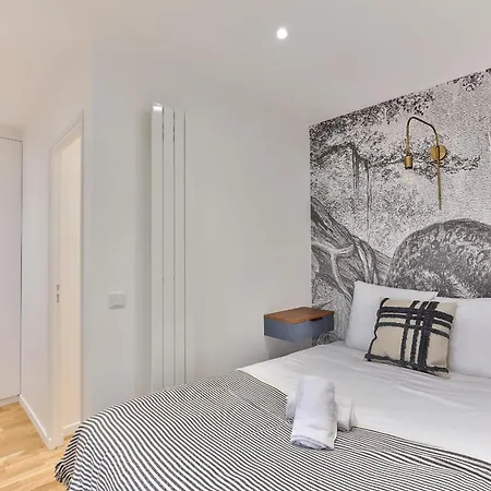 Urban Flat 99 - Spacious 6 Bdr In Paris