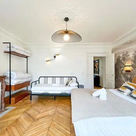 Urban Flat 99 - Spacious 6 Bdr In Lägenhet Paris