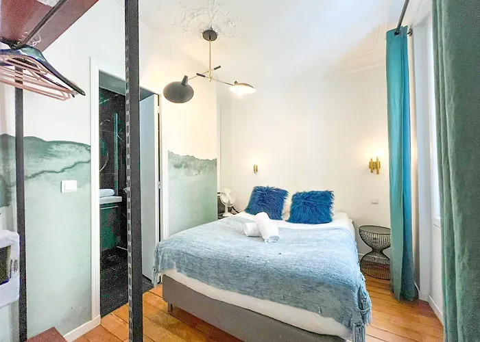 Urban Flat 99 - Spacious 6 Bdr In 아파트 *